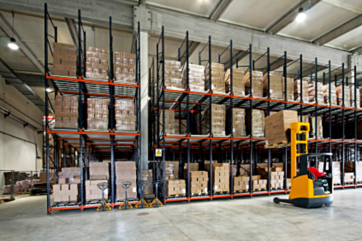 Warehouse racking holding boxed parts